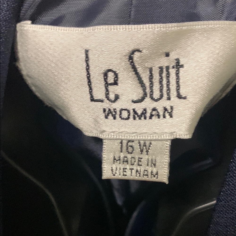Le Suit Classic Navy Women's Blazer - Picture 2 of 6